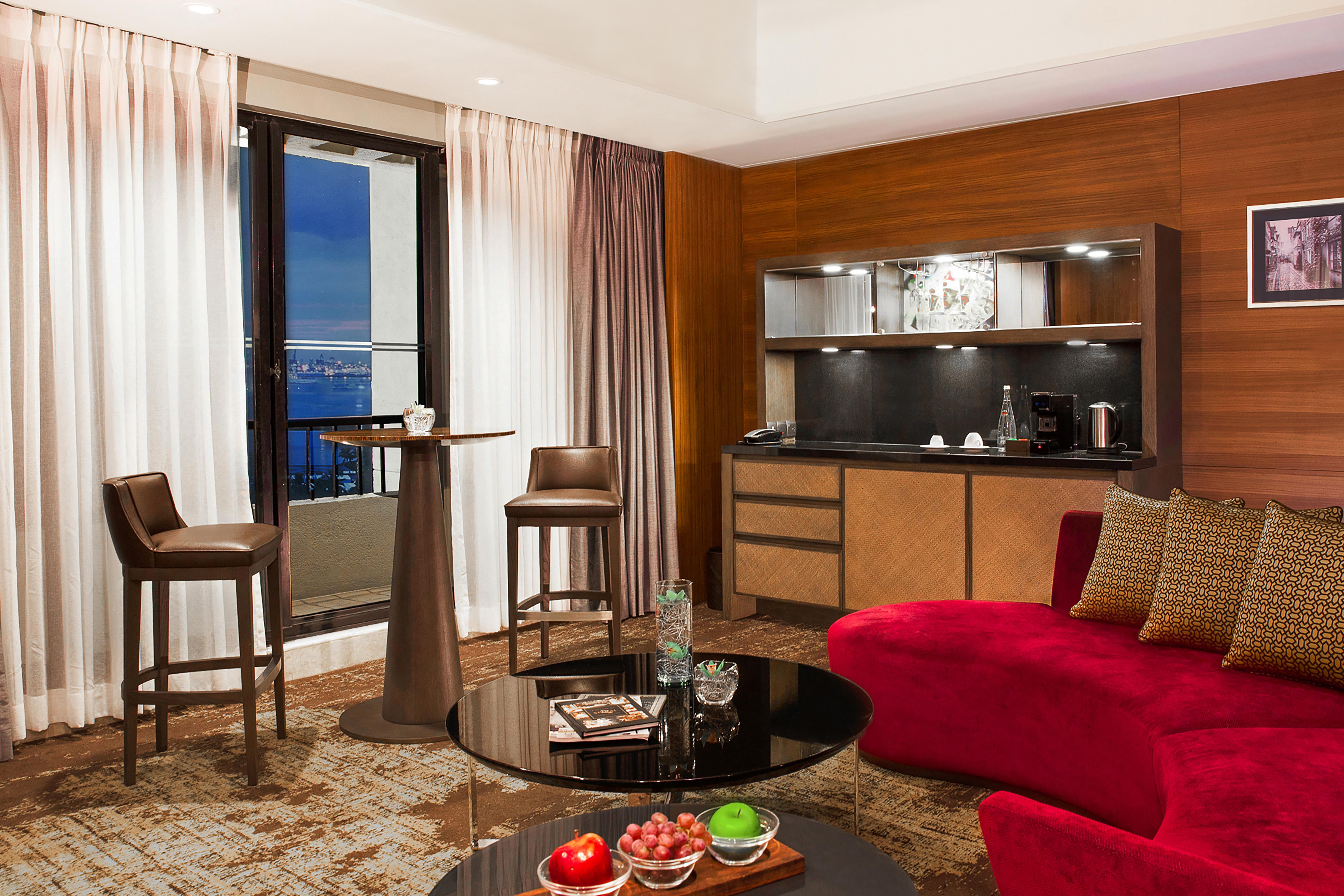 Sofitel Philippine Plaza Manila Hotel Pasay Exterior photo A suite at the Renaissance Hotel in Istanbul