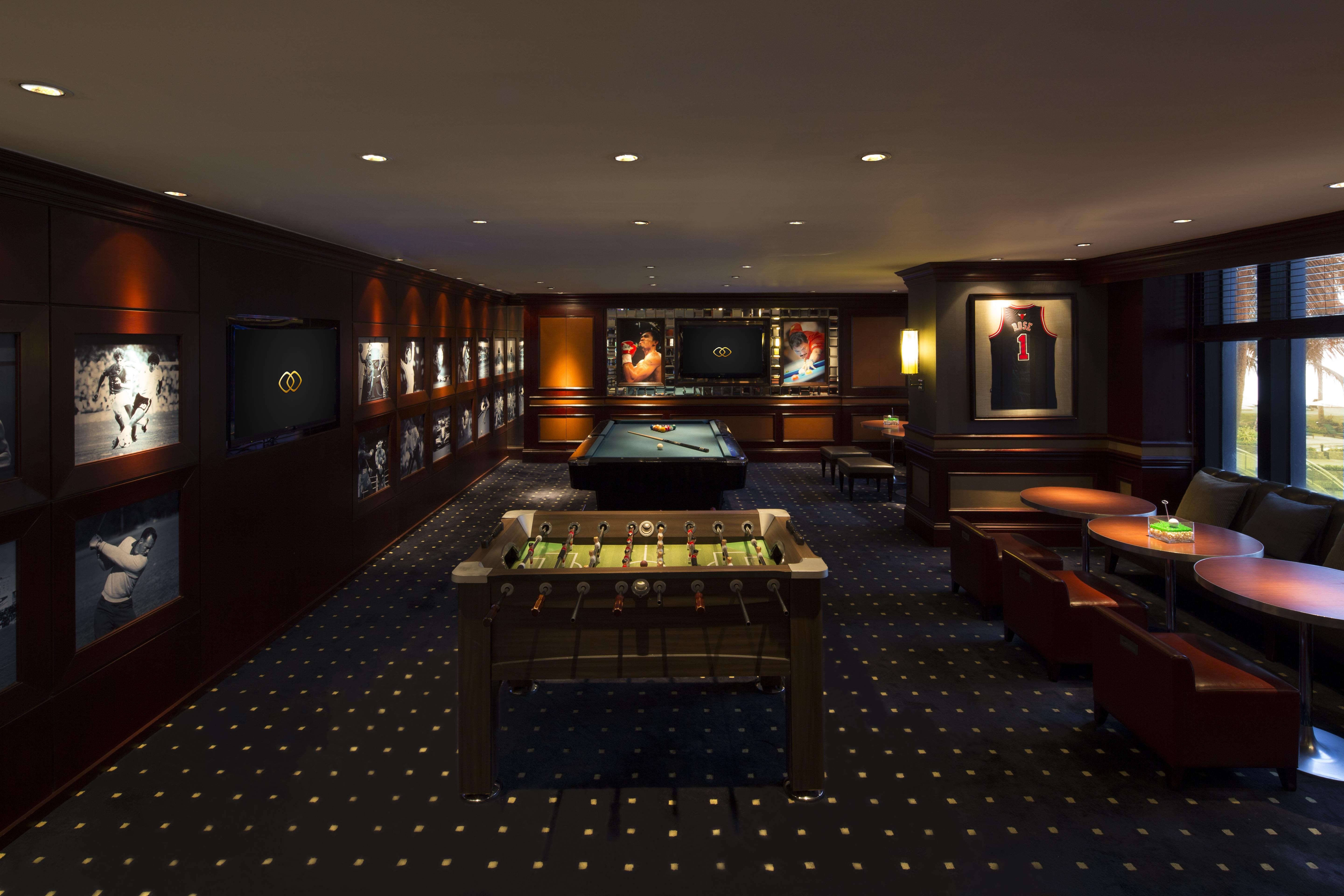 Sofitel Philippine Plaza Manila Hotel Pasay Exterior photo A typical bar in Second Life