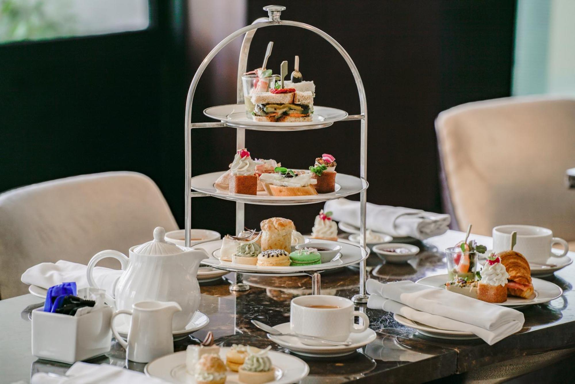 Sofitel Philippine Plaza Manila Hotel Pasay Exterior photo Afternoon tea at the InterContinental Hotel, London, Park Lane